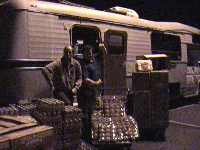 20041229iLoadingTheBeast.JPG