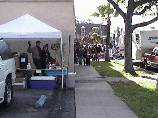 20050101iParadeConcession.JPG