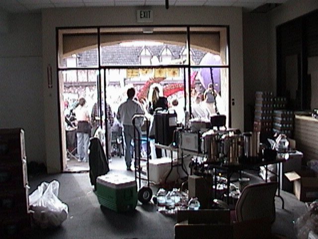 20050101qConcessionPrepArea.JPG