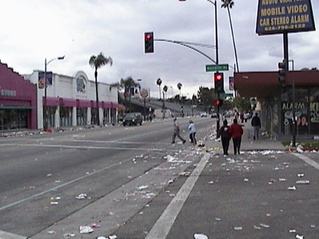 20050101yAfterTheParade.JPG