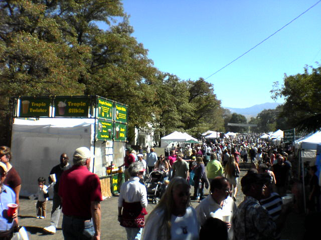 20060924eTHStandDoBiz.jpg