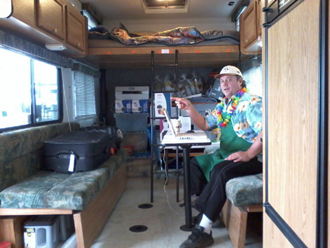 2011.0128hQRVS-Customers!.jpg